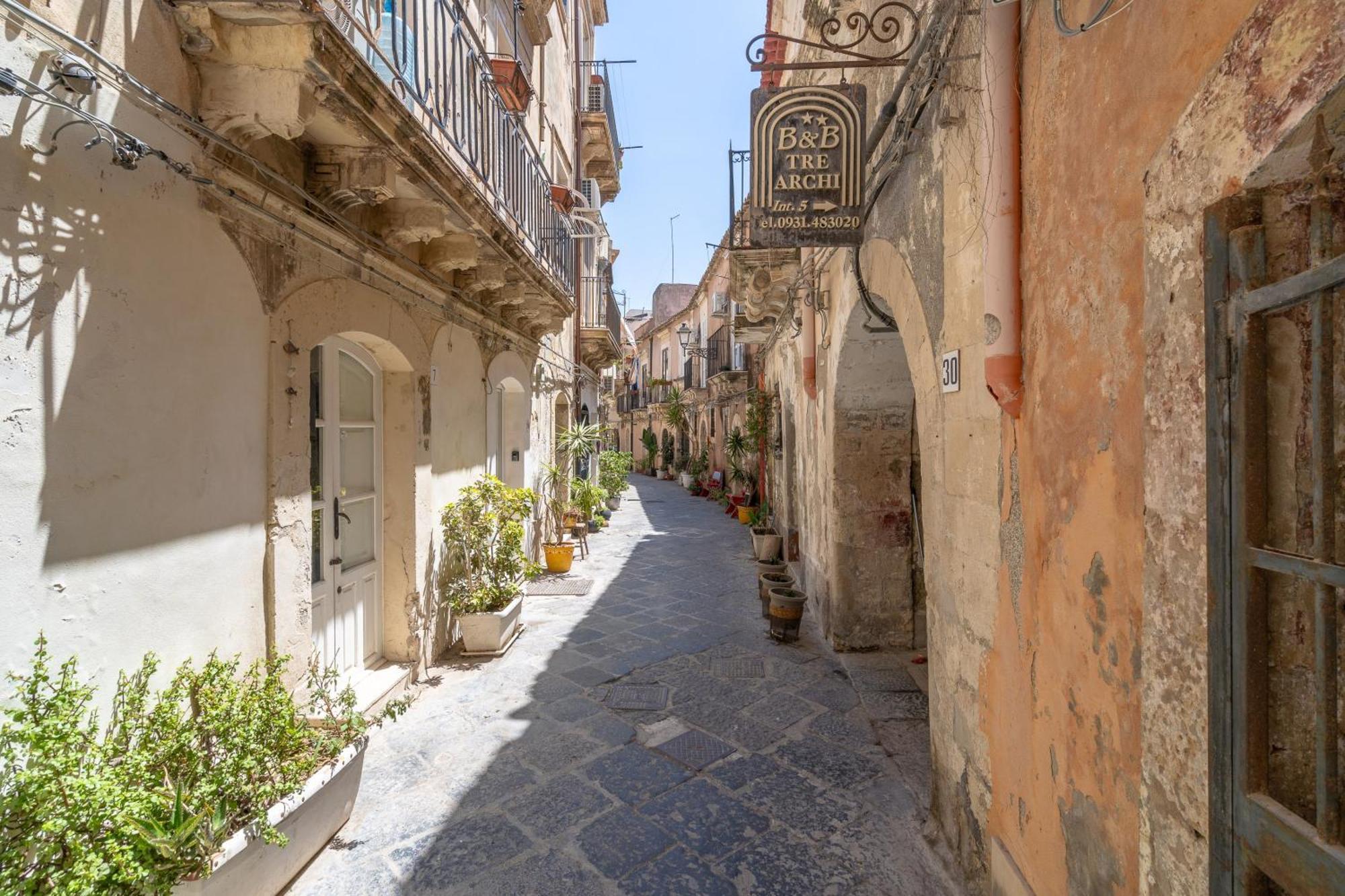 Hotel Elsa D'Ortigia - I Tre Archi à Syracuse Extérieur photo