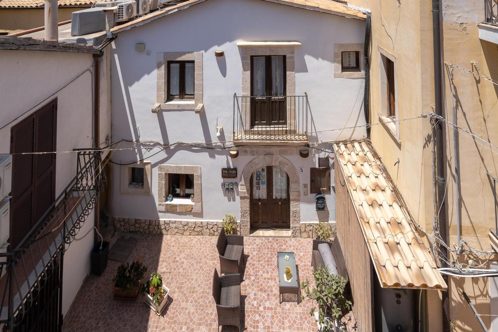 Hotel Elsa D'Ortigia - I Tre Archi à Syracuse Extérieur photo